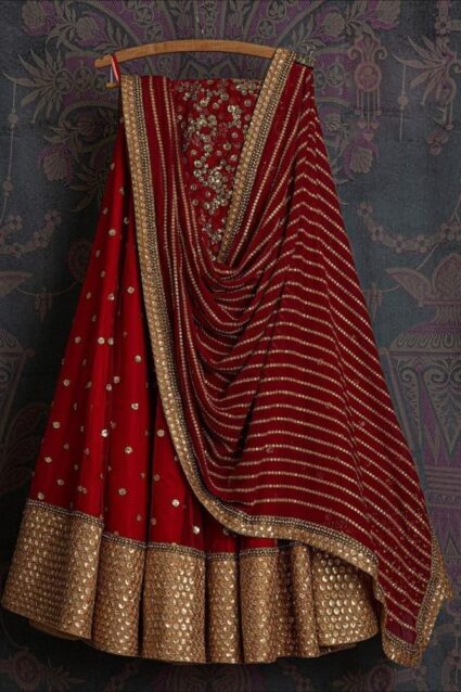 Bewitching Bridal Red Lehenga Choli For Wedding Wear