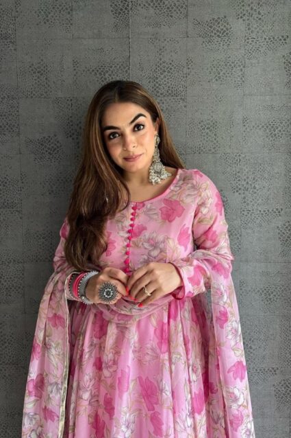 Printed Pink floral anarkali dress dupatta with 3/4 sleeves