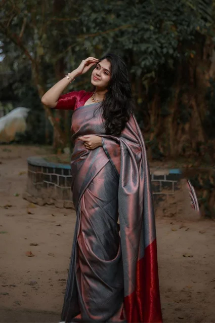 Graceful Dark Firozi Coloured Banarasi Saree