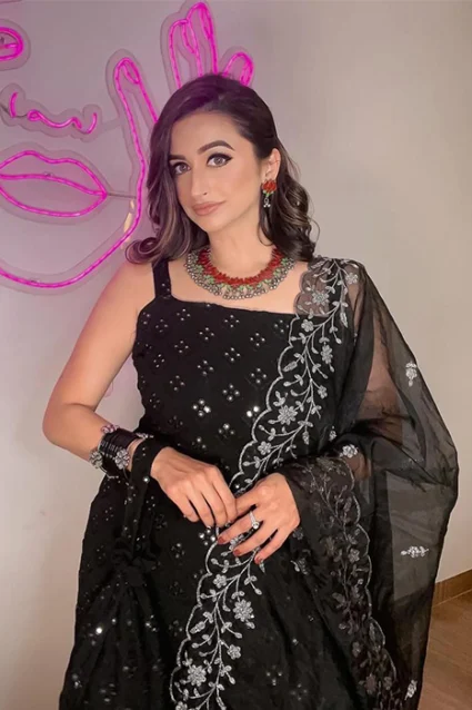 Designer Sleeveless Black Sharara Suit For Partywear Designer Sleeveless Black Sharara Suit For Partywear