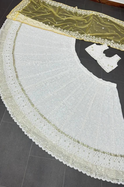 Kiara Advani White Fashionable Crop Top Lehenga For Haldi