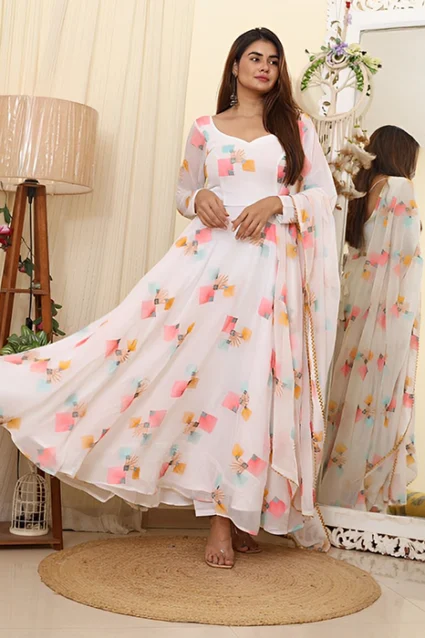 Aesthetic Snowy White Printed Gown