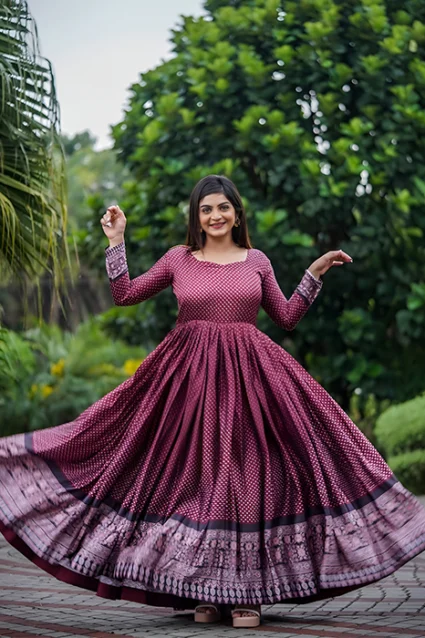 Long Anarkali Gown Design In Cotton Fabric