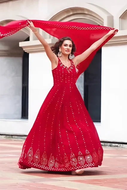 Shop Long Retro Indian Evening Gown In Red With Dupatta