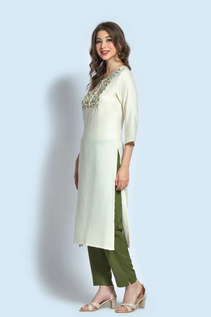 Women's Rayon Blend Embroidered Kurti For Office