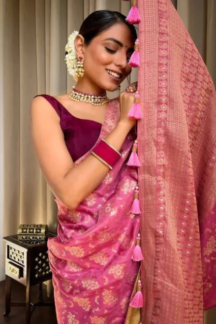 Designer Pink Banarasi Saree With Beautiful Zari Motifs