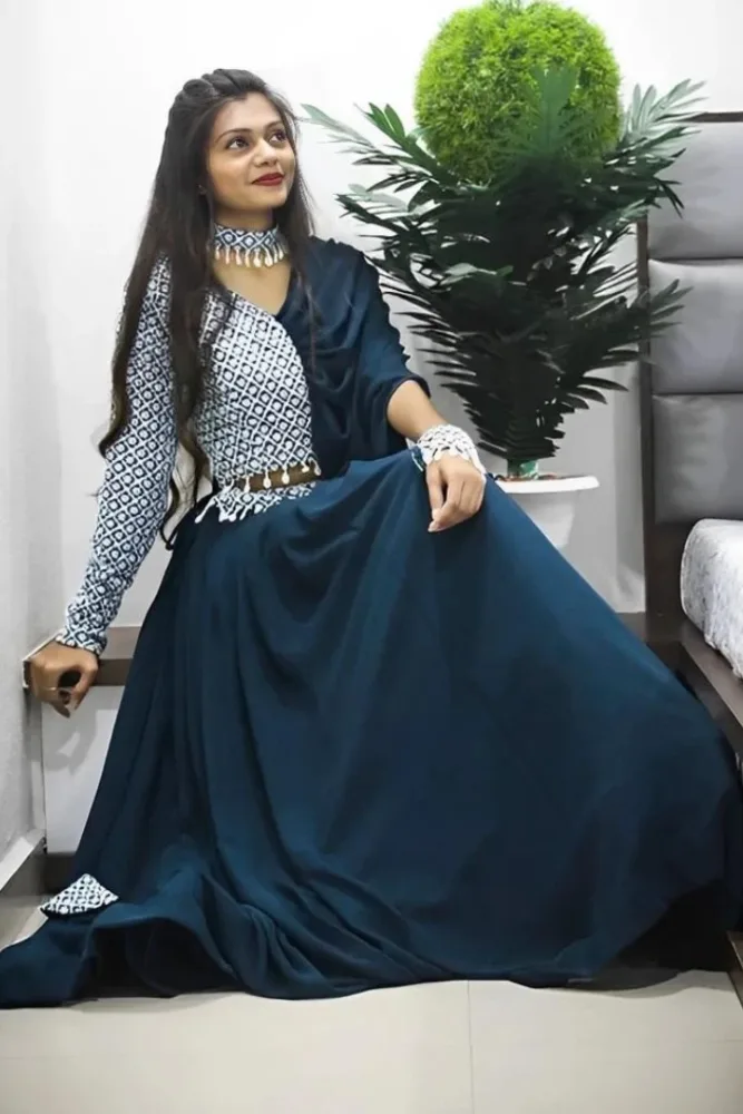 Buy Latest Lehenga Choli Pakistani for Girls Online 2021 – Nameera by Farooq