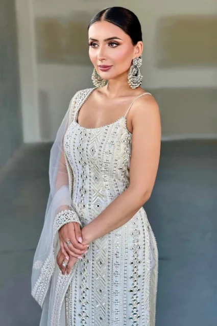 Women's Snowy White Sleeveless Salwar Suit With Mirrorwork Women's Snowy White Sleeveless Salwar Suit With Mirrorwork