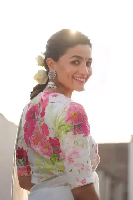 Alia Bhatt Saree Look For Wedding And Reception 2024