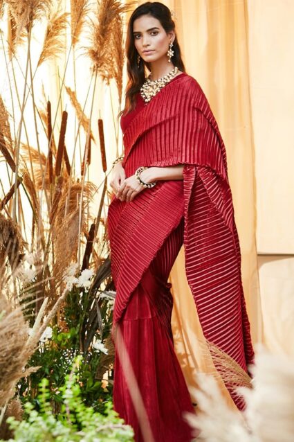 Simple Ethnic Designer Red Sarees For Wedding Party