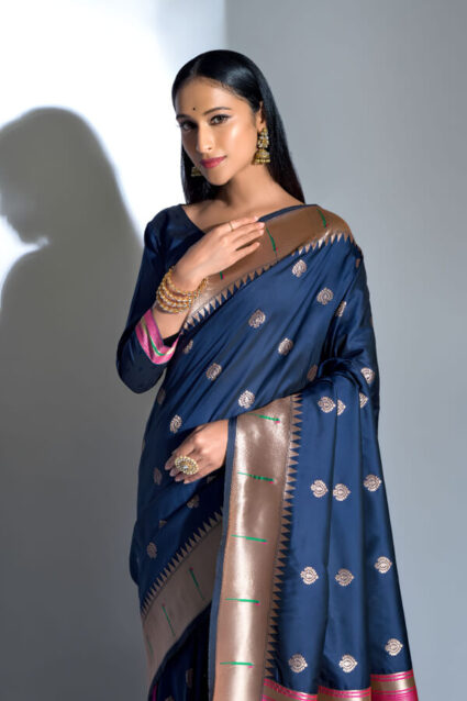 Navy Blue Marathi Paithani Saree Look For Wedding