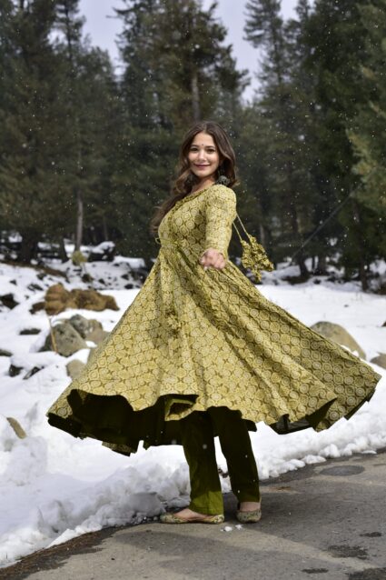 Katha Cotton Kurta Set Black Katha Embroidered Cotton Kurta with Palazzo