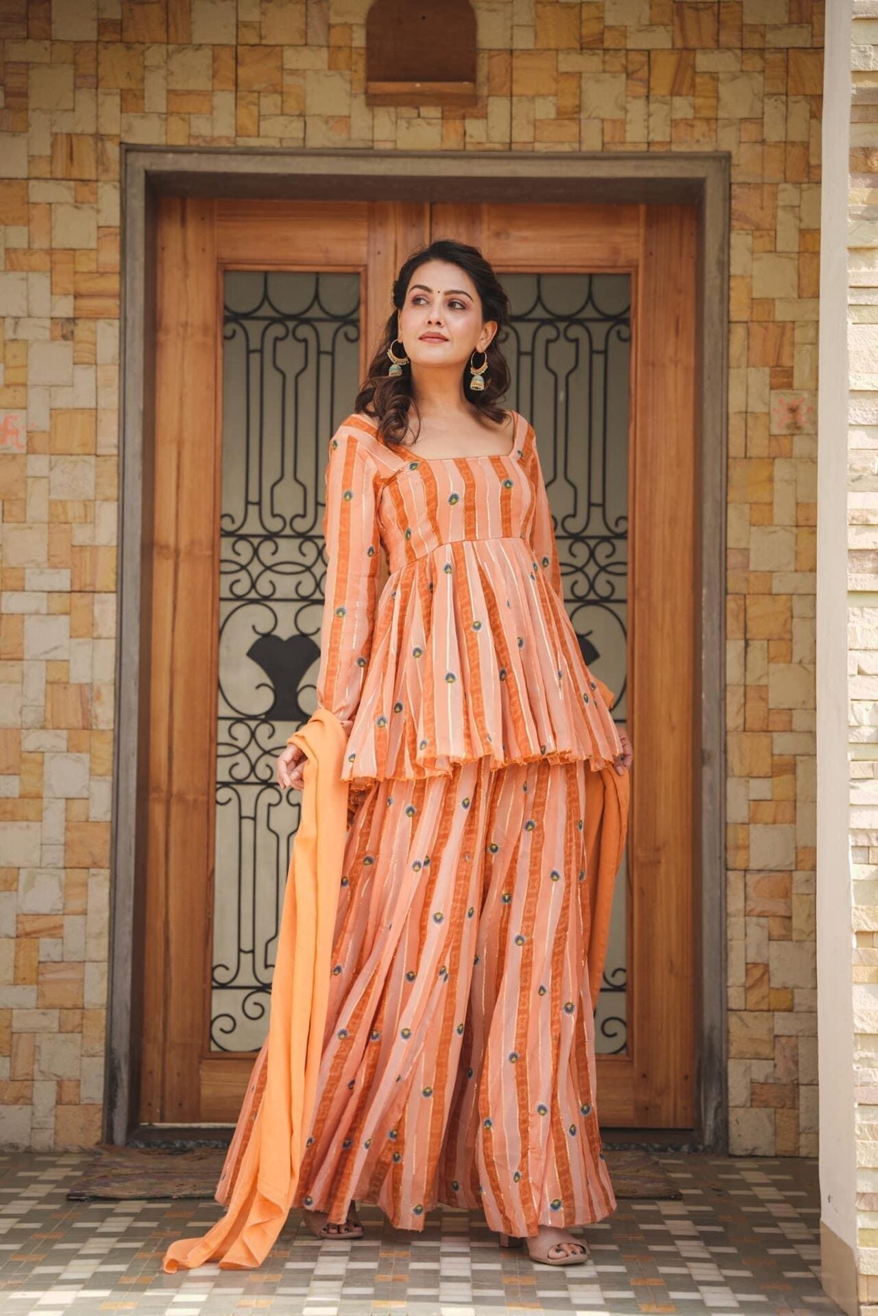 DARSHI GEORGETTE KURTA-PALAZZO SET Georgette Kurta Set DARSHI GEORGETTE KURTA-PALAZZO SET Georgette Kurta Set