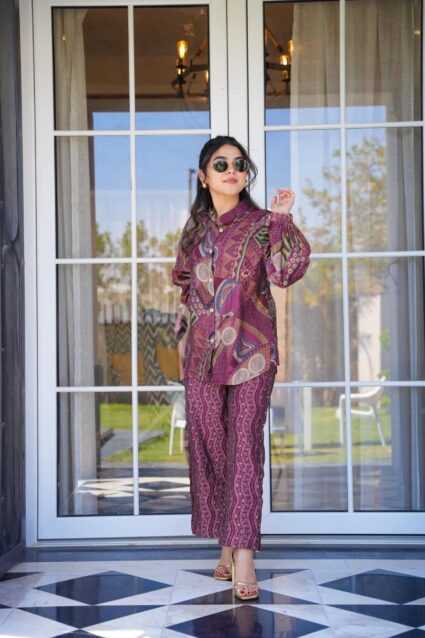 Larah Muslin Co-Ord Set Elegant Muslin Ensemble with Contemporary Design
