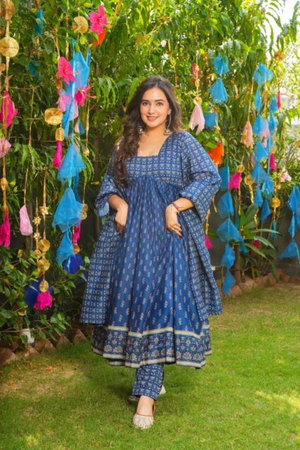 Jignasa Blue Chanderi Suit Set Teal Blue Embroidered Chanderi Kurta with Pants and Dupatta
