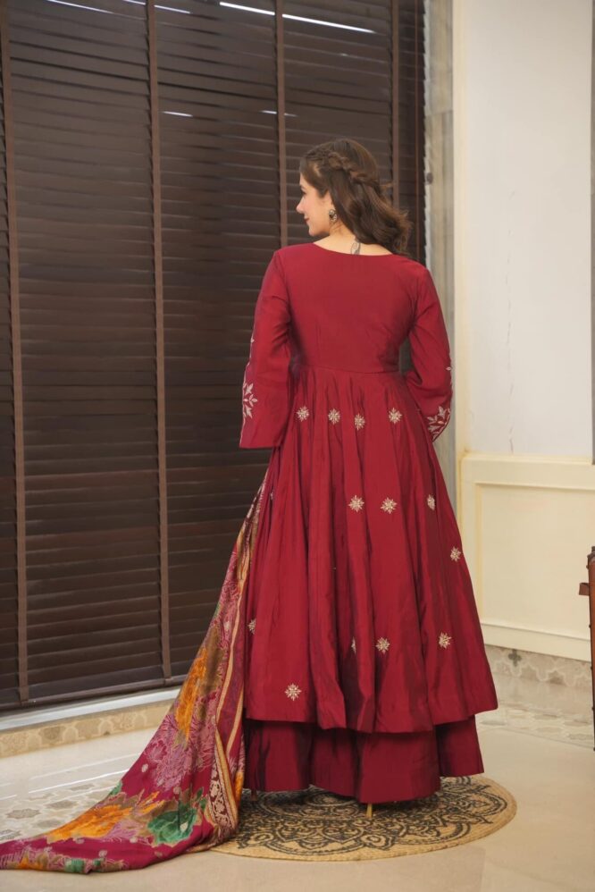 Divine Parinita suit set Suit Set Divine Parinita suit set Suit Set