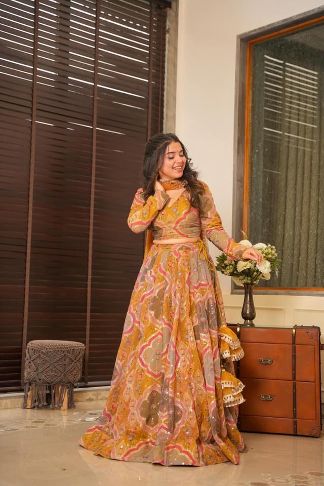 Dhanishta heavy embroidered lehenga Kurta Set Dhanishta heavy embroidered lehenga Kurta Set